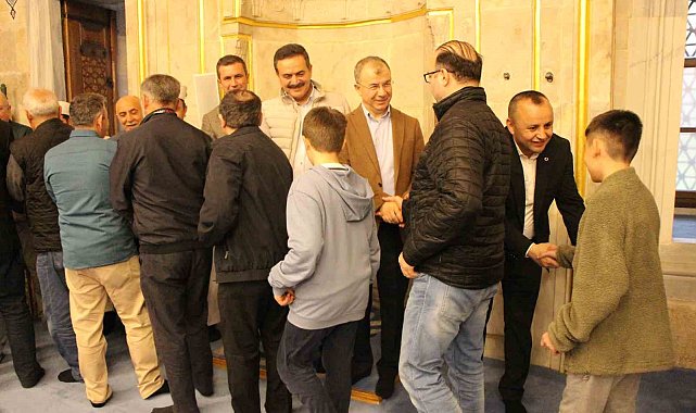 Amasya'da yöneticiler ve vatandaşlar bayramlaştı