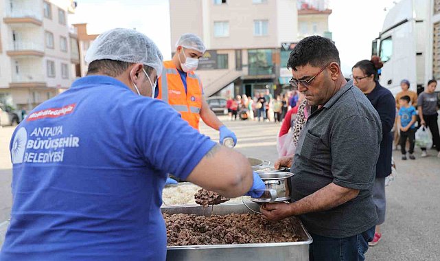 Antalya'da Diyarbakır rüzgarı esti