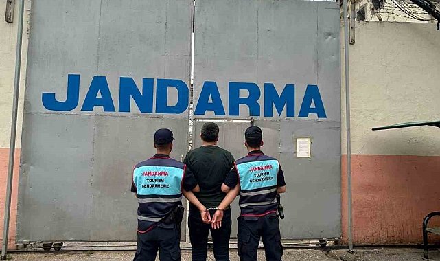 Antalya'da "Çukur" operasyonu: 1 firari yakalandı