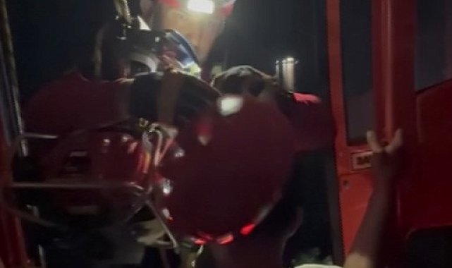 Antalya'da teleferik kazasında mahsur kalanları ekiplerin kurtarma anı kameralara yansıdı