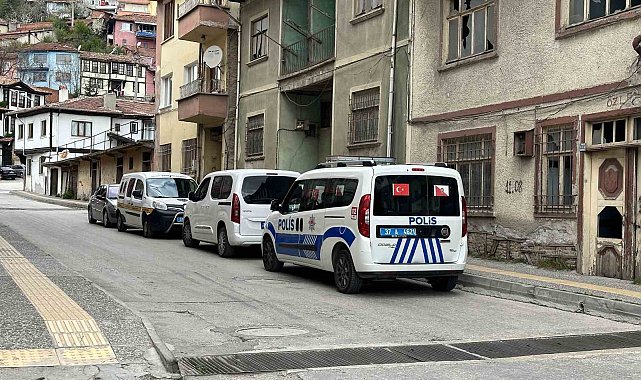 Aracının içerisinde ölü bulunan vatandaş toprağa verildi