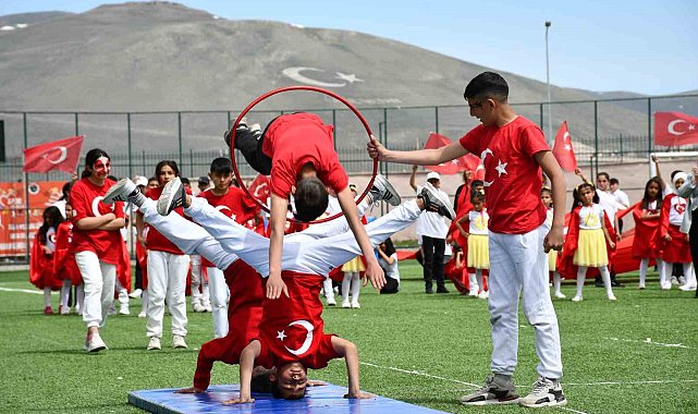 Ardahan'da 23 Nisan coşkusu