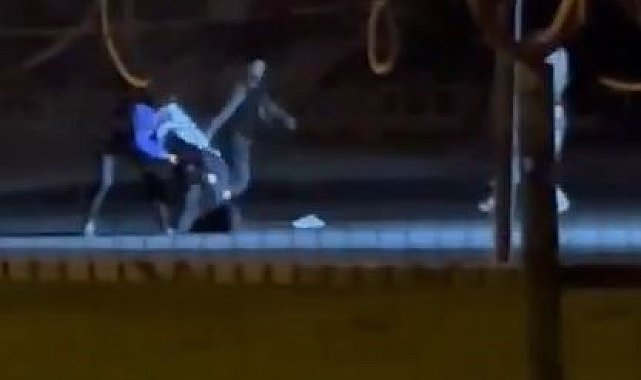 Arnavutköy'de kız meselesi yüzünden çıktığı iddia edilen kavga kamerada