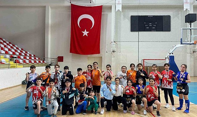 Avcılar Belediyesi Spor Kulübü madalyaya doymuyor
