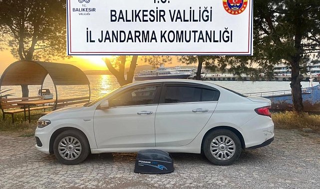 Ayvalık'ta 29 düzensiz göçmen ve 2 organizatör yakalandı