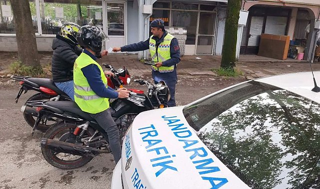 Babaeski'de jandarma ekiplerinden motosiklet denetimi
