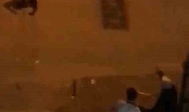 Babasıyla tartıştı, kardeşini rehin aldı