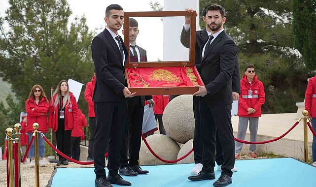 Bakan Bak, &quot;Sınırlarımızda ve sınır ötesinde nöbet bekleyen kahramanlar yalnız bugünün değil bir yandan istikbalin de derdindedir&quot;