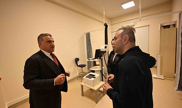 Bakan Bak'tan Sporcu Sağlığı ve Performansı Merkezi'ne övgü