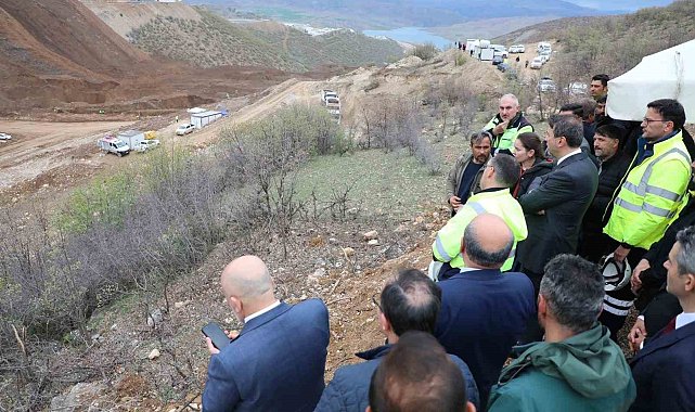 Bakan Bayraktar, İliç'te çalışmaları inceledi