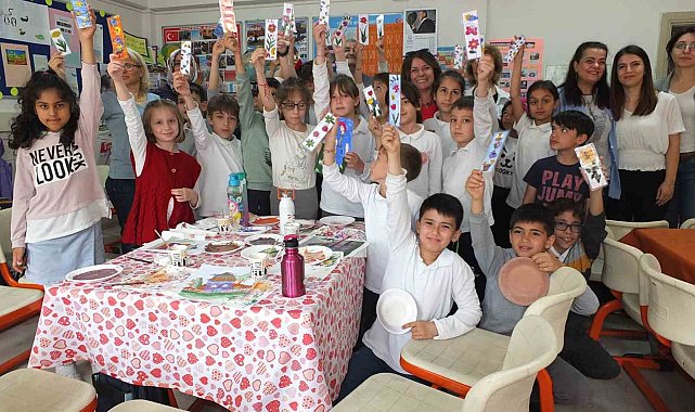 Balıkesir'de öğrenciler minyatür resim yapmayı öğrendi