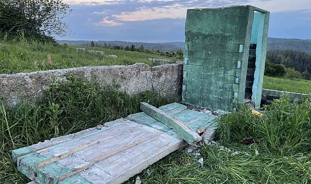 Başakşehir'de piknik yapan 2 gencin üzerine beton blok düştü