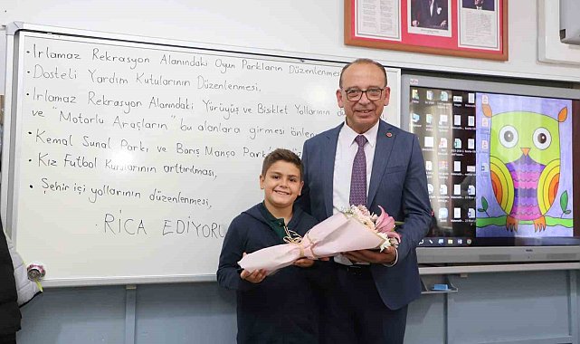 Başkan Akın, sınıf başkanı Ege'nin seçim vaadini yerine getirdi
