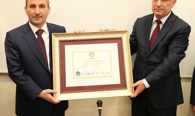 Başkan Ali Tombaş mazbatasını aldı ve göreve başladı