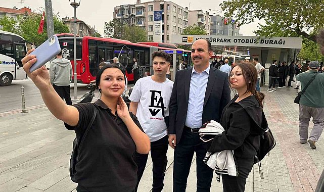 Başkan Altay Kültürpark'ta vatandaşlarla buluştu