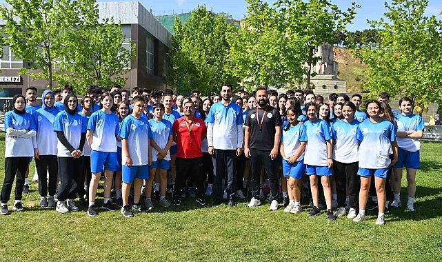 Başkan Bingöl, Tuzla Belediyesi Spor Akademisi öğrencileri ile spor yaptı