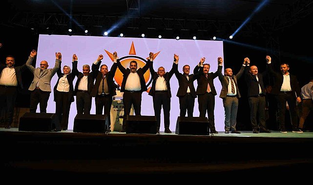 Başkan Büyükkılıç, tüm ilçelerde en çok oyu alan büyükşehir adayı oldu