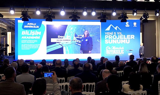 Başkan Büyükkılıç'tan 'Bilişim Akademisi' projesi