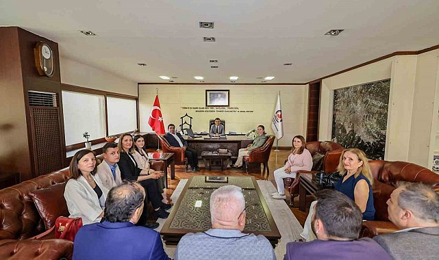 Başkan Çavuşoğlu, CHP İlçe Örgütünü ağırladı