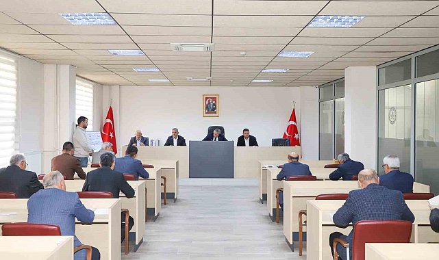 Başkan Güler, yeni dönemin ilk meclis toplantısını yaptı