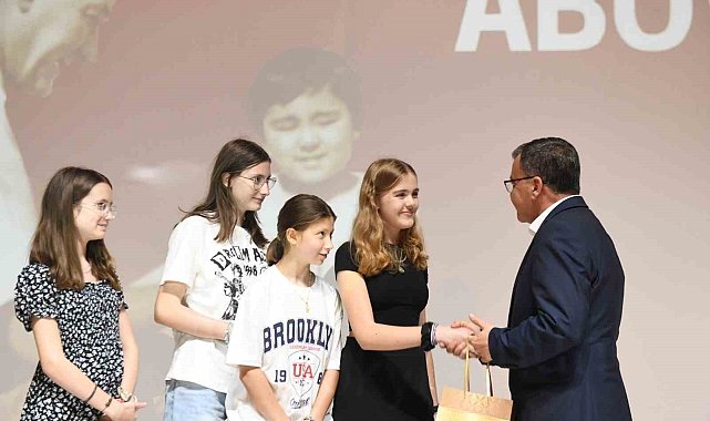 Başkan Hakan Şehirli'nin misafirleri Erasmus öğrencileri oldu
