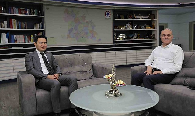 Başkan Özlü tebrikleri kabul etti