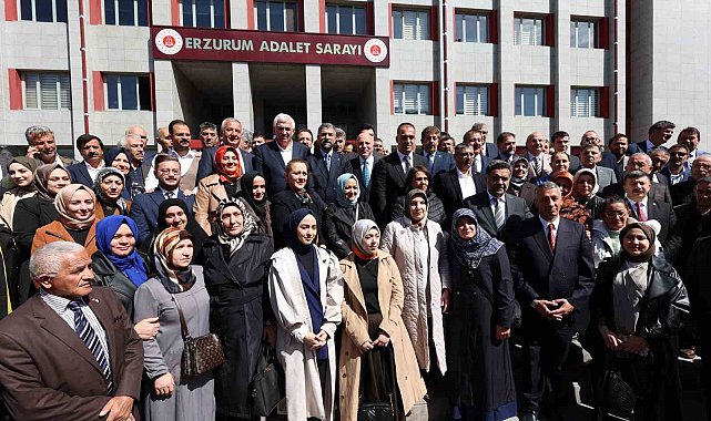 Başkan Sekmen yoğun bir ilgiyle mazbatasını aldı