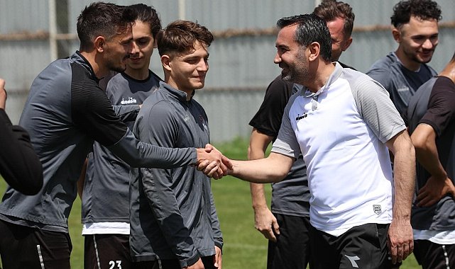 Başkan Şerifoğulları Elazığspor'un antrenmanına çıktı