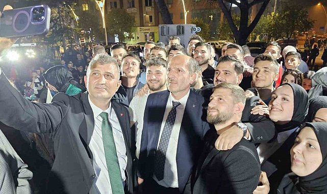 Başkan Sezer: "Kocaeli'deki en yüksek oylardan birini alacağımızı söylemiştik ve aldık"