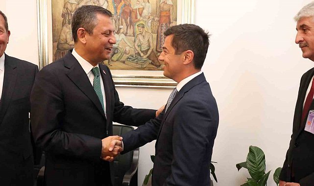 Başkan Ünlü, CHP Genel Başkanı Özel ile görüştü