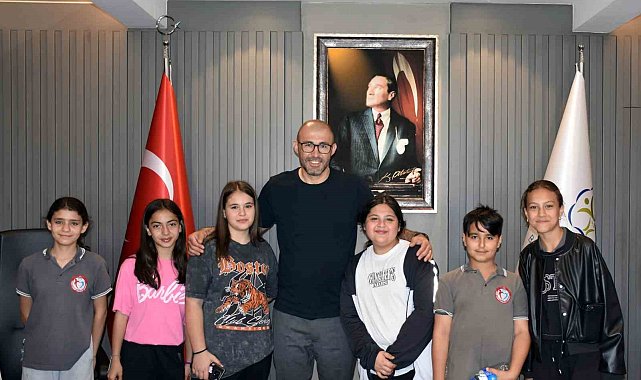 Başkan Zencirci öğrencileri ağırladı