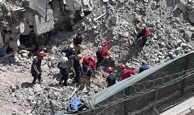 Başkentte bir kişi çöken istinat duvarının altında kaldı