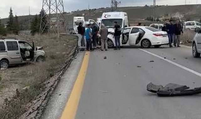 Başkentte kaza: 1'i ağır 5 yaralı