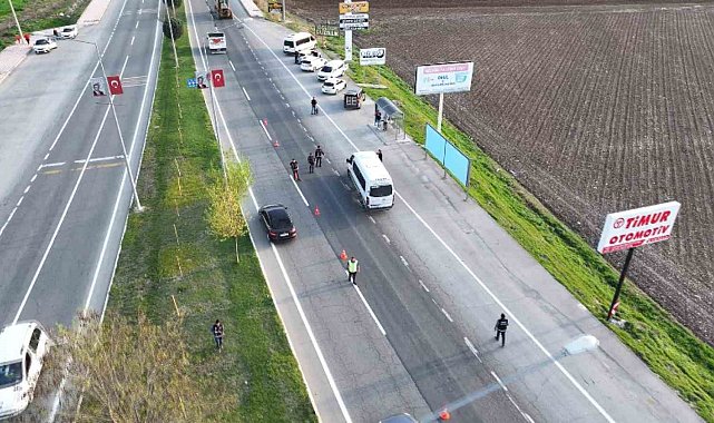 Batman'da minibüs ile sevkiyatı yapılan eroin drone ile takip edildi