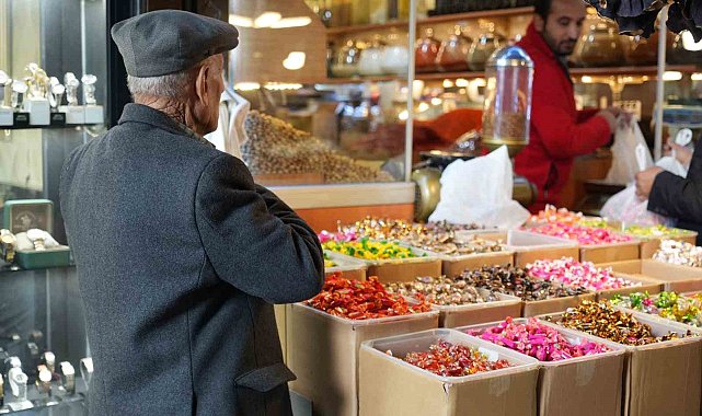 Bayram öncesi şeker ve çikolataya yoğun talep