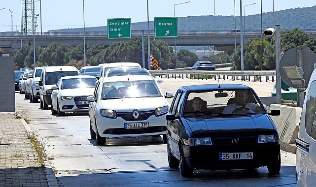 Bayram tatilinde Çeşme'ye gelen araç sayısı belli oldu