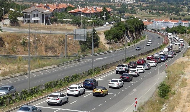 Bayram trafiği öncesi psikolog tavsiyesi: Yeterince uyuyun, öfkenizi kontrol edin