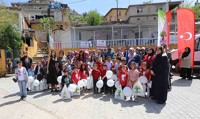 Bayramın coşkusu, Şehitkamil'in en ücra noktasına kadar taşındı