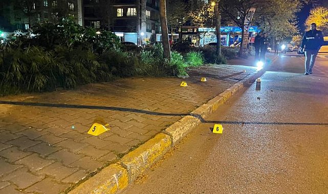 Beylikdüzü'nde boşanma aşamasındaki karısını sokak ortasında defalarca bıçakladı
