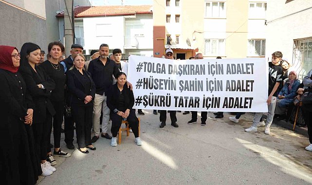 Bıçaklanan kadını kurtardıktan sonra tutuklanan gençlere destek için sevenleri bir araya geldi