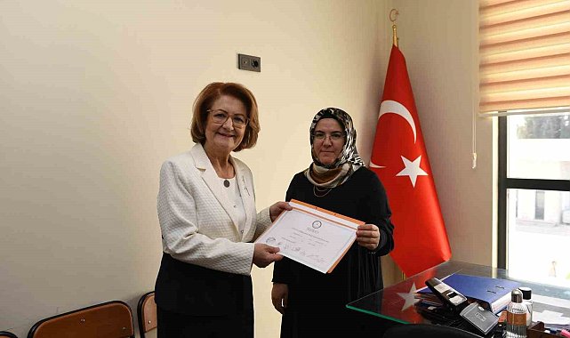 Birsen Çelik ustalık dönemi için mazbatasını aldı