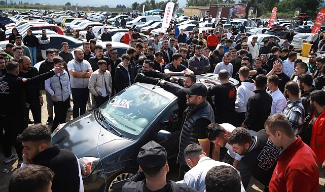 Burhaniyeli gençler Aren bebek için festival düzenledi