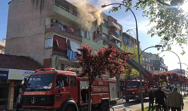 Bursa'da bir apartman dairesinde yangın