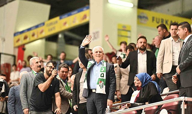 Bursaspor taraftarından Başkan Bozbey'e sevgi seli
