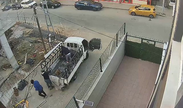 Büyükçekmece'de 2 ton demir, dakikalarca içinde böyle çalındı