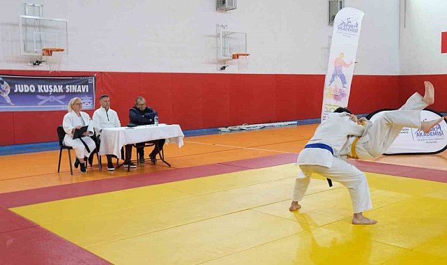 Büyükçekmeceli judocular kuşak sınavını başarıyla geçti