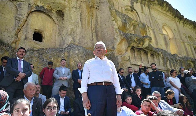 Büyükkılıç: "Dünyada örneği olmayan kayadan oymadan müzemiz için 25 bin eser gelecek"
