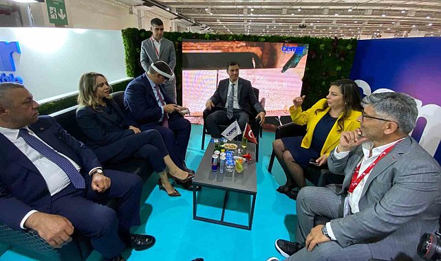 Büyükşehir belediye başkanlarından Cemar'ın standına ziyaret