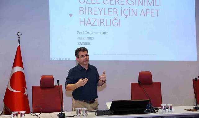 Büyükşehir'den 'Özel Gereksinimli Bireyler İçin Afet Hazırlığı' semineri