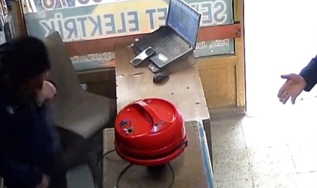 Çalışmayan elektrikli süpürgenin içinden 15 tane fare çıktı